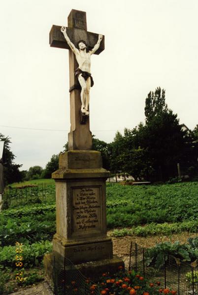 Croix de chemin (A), rue des Quatre-Vents, 1874.