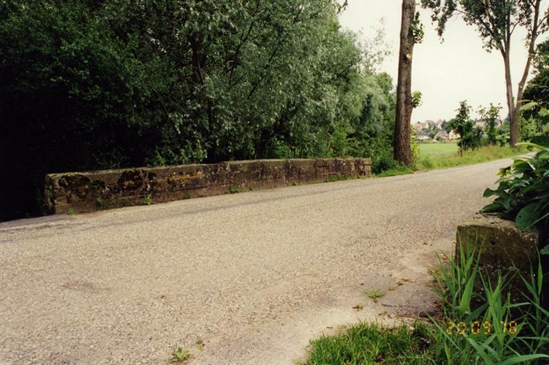 Pont (D), route de Pfaffenhoffen, sur le ' Gutleutenbaechel ', 2e moitié du 19e siècle (?).