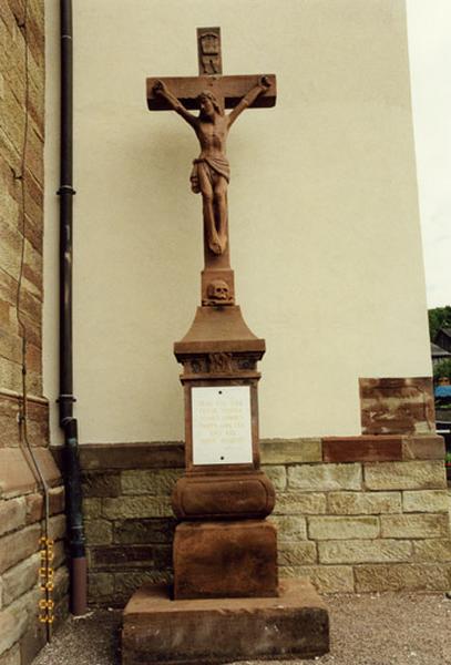 Croix de cimetière