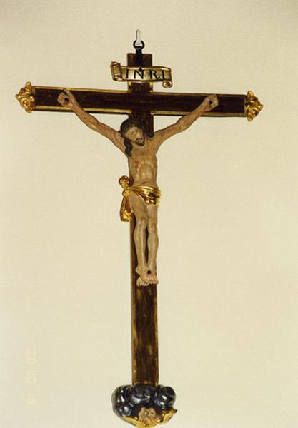 Croix : Christ en croix, limite du 18e et du 19e siècle.