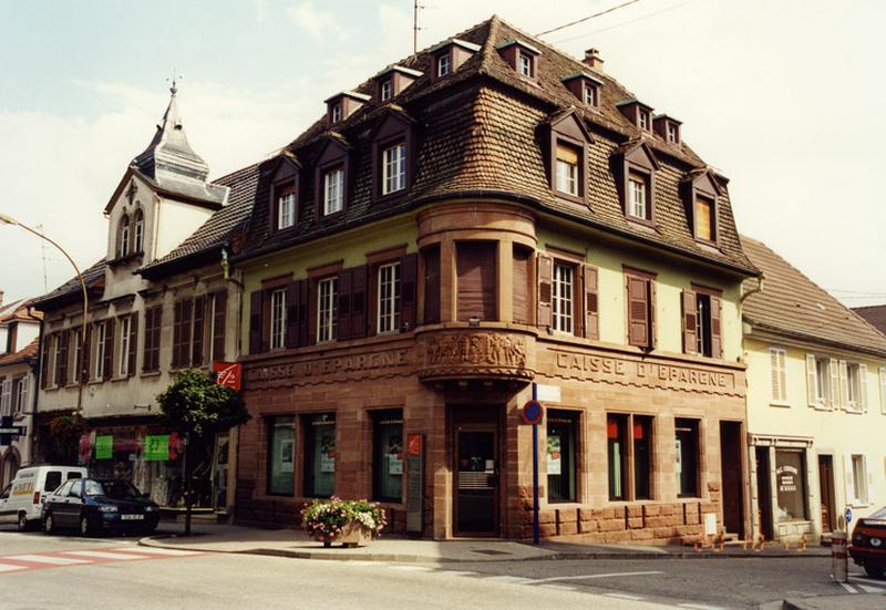 Caisse d'épargne, 30, rue du Général-Lebocq, par A. Molz, architecte à Strasbourg, 1934.