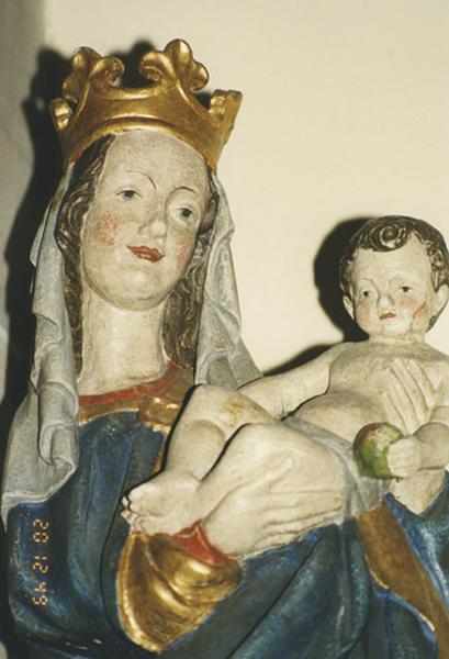 Statue : Vierge à l'Enfant, détail.