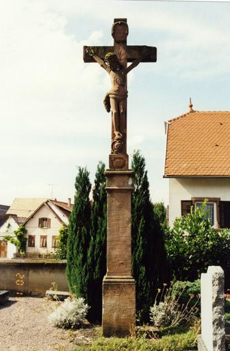 Croix de cimetière