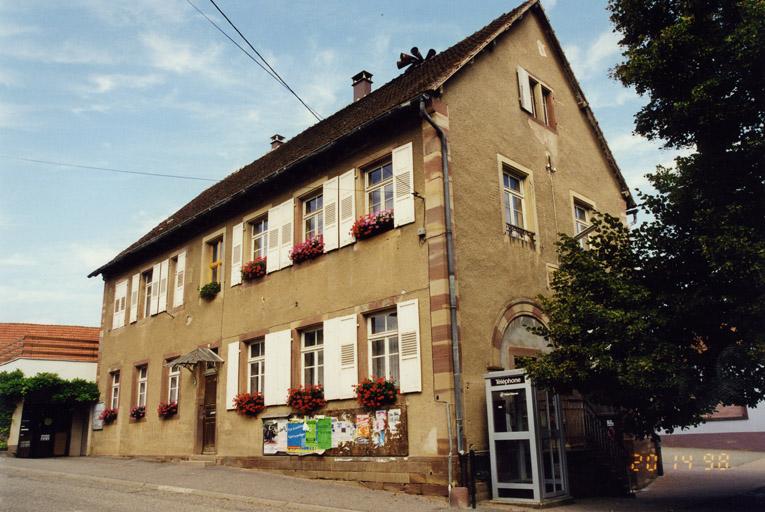 Ecole-mairie, 26, rue Principale.