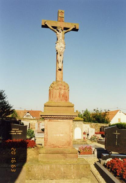 Croix de cimetière