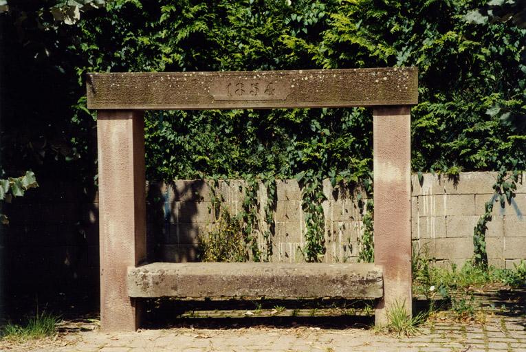 Banc dit de l'Impératrice (H), D. 230.