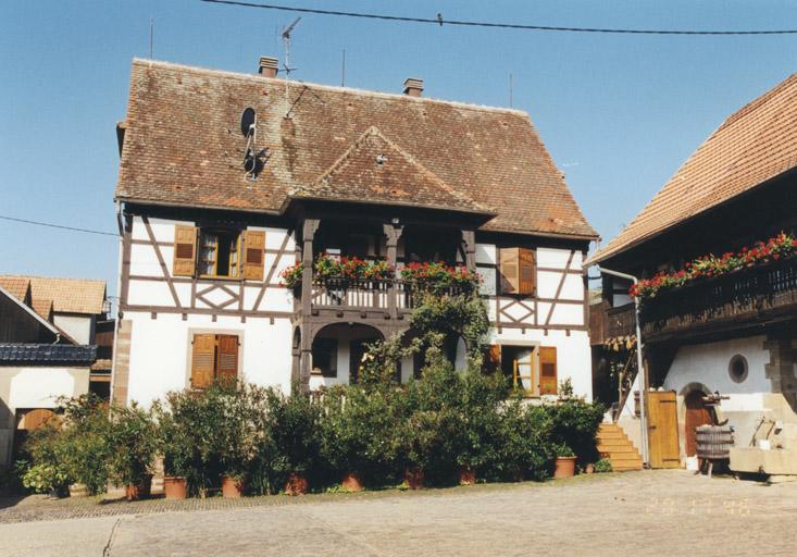Elévation du logis sur cour, daté de 1952.