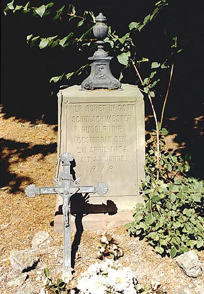 Vue d'ensemble du monument funéraire No 1.