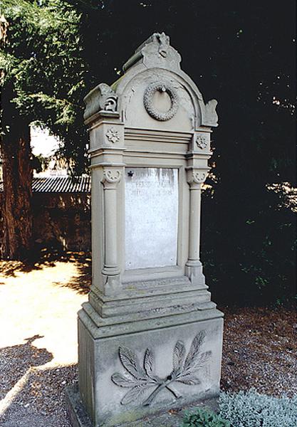 Vue d'ensemble du monument funéraire No 3.