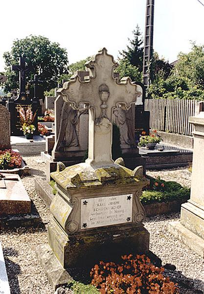 Vue d'ensemble du monument funéraire No 2.