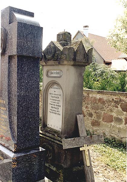 Vue d'ensemble du monument funéraire No 3.