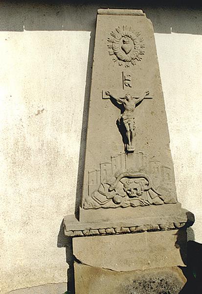 Monument funéraire de M. A. Meyer : La Crucifixion