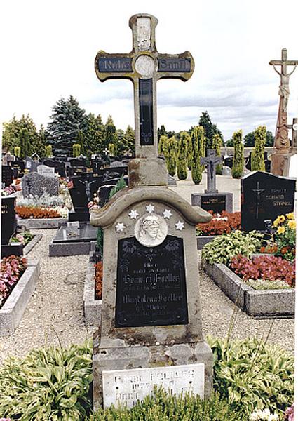 Vue d'ensemble du monument funéraire No 5.