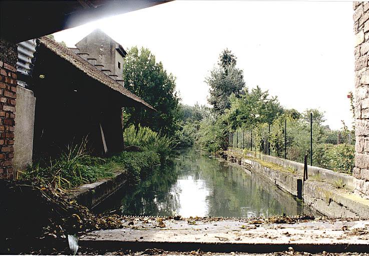 Vue du canal alimentant les turbines.