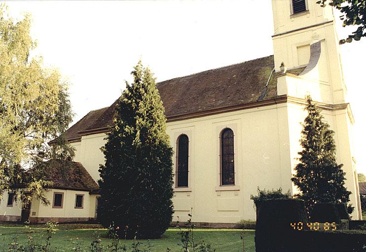 Vue du collatéral nord et de la sacristie.