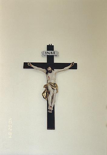 Croix : Christ en croix