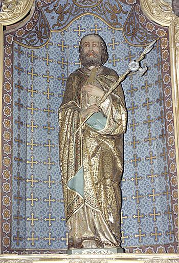 Vue d'ensemble d'une statue de saint Joseph.