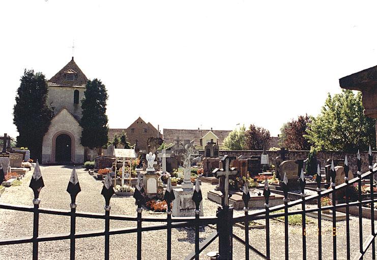 Vue du cimetière depuis le sud-ouest.