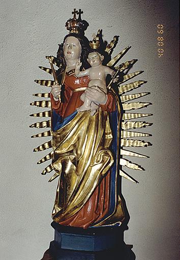 Statue : Vierge à l'Enfant