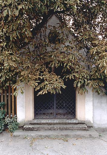 Vue de la façade sur rue de l'oratoire, No 49, rue principale.