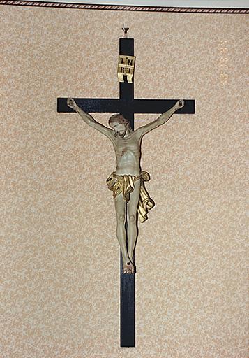 Croix : Christ en croix