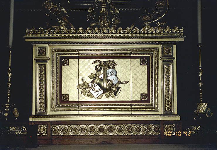 Détail de la face antérieure du tabernacle.