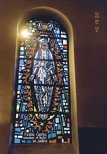 Vue d'ensemble de face d'une verrière (Immaculée Conception).