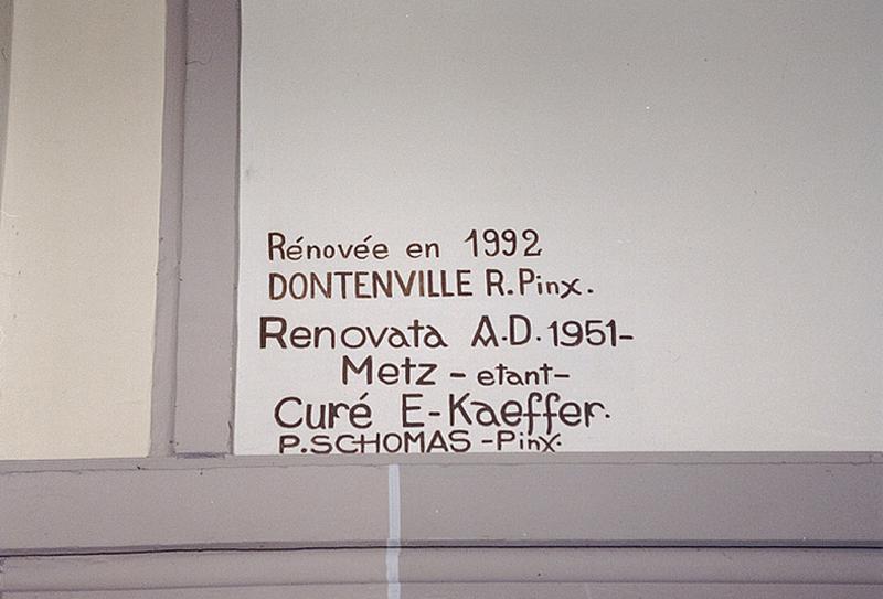 Peinture monumentale : détail de l'inscription.