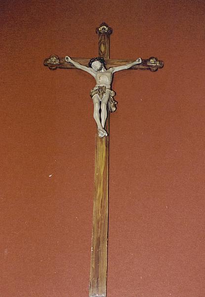 Croix de procession : Christ en croix