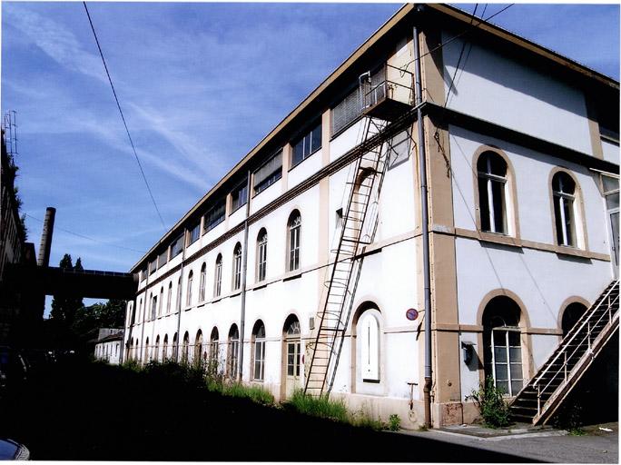 Bât. 25: ancienne chaufferie de 1842 vue depuis l'est.