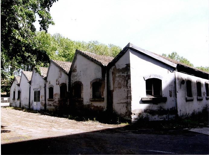 Bât. 27: atelier construit en 1870 vu depuis le sud.