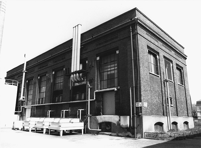 Bât. 37: centrale électrique (1901) vue depuis le sud.