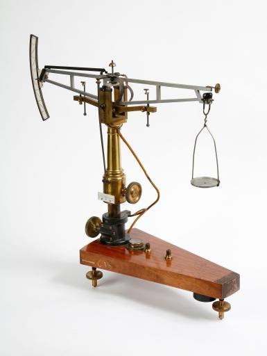 Instrument de mesure de forces électromotrices : balance dite de Cotton