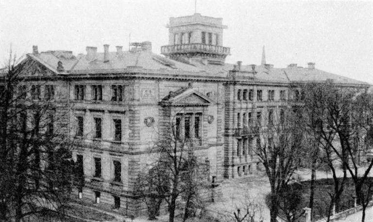 L'Institut de Physique au début du 20e siècle, vu depuis la rue de l'Université.