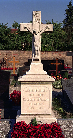 Monument funéraire.