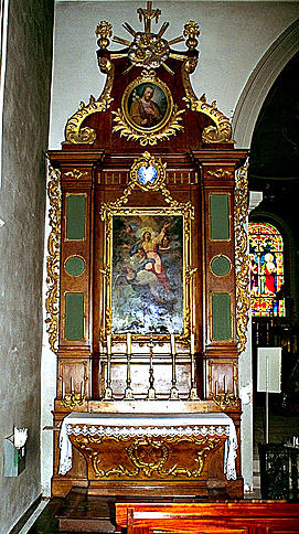 2 autels, 2 retables (autels secondaires), de la Vierge, de sainte Agathe