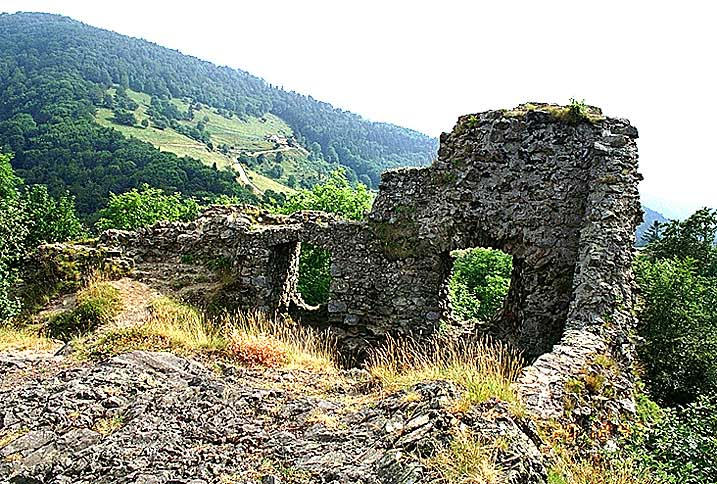 Murs du logis au sud.