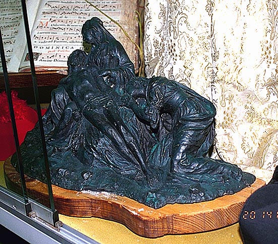 Groupe sculpté : Déploration