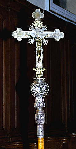 Croix de procession : Christ en croix, Vierge