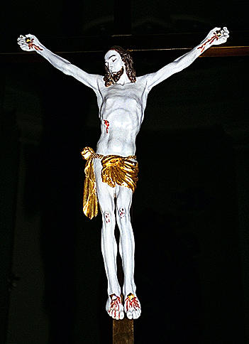 Statue : Christ en croix