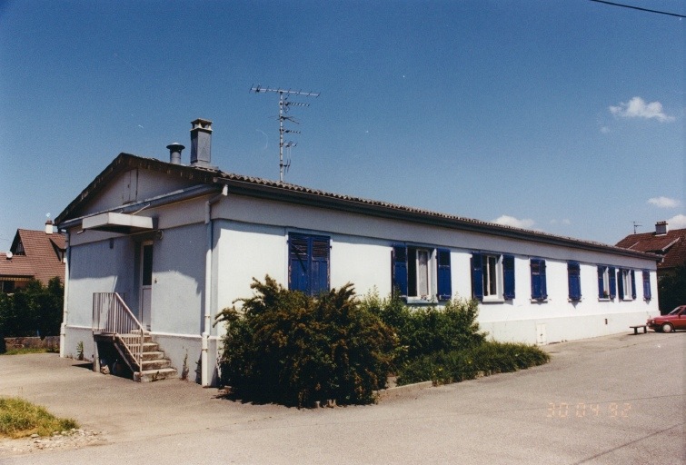 Foyer de célibataires. Vue d'ensemble depuis le sud-ouest.