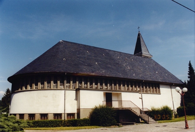 Façade est et chevet. Vue d'ensemble.