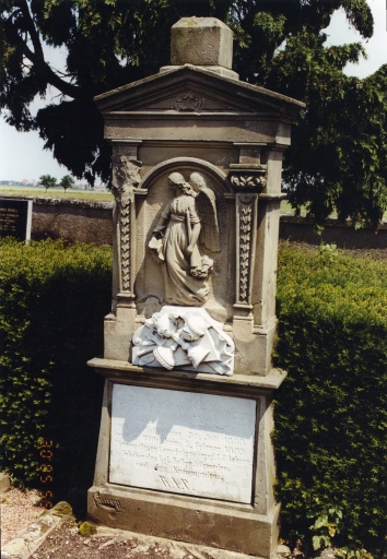 Monument sépulcral 4