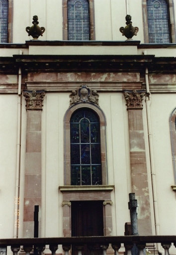 Eglise construite par Auguste Meyer de 1925 à 1927. Détail de la 4e travée de la façade sud.