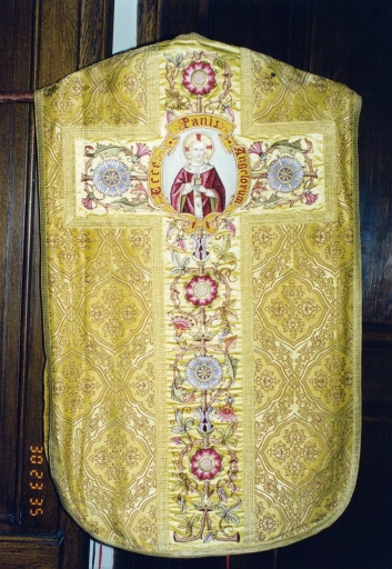 Chasuble, par J. A. Emil Frankenberger, d'Aschaffenburg, limite 19e-20e siècle.