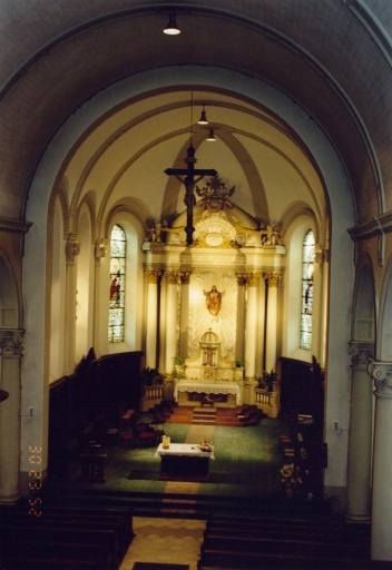 Vue d'ensemble du choeur de l'église.