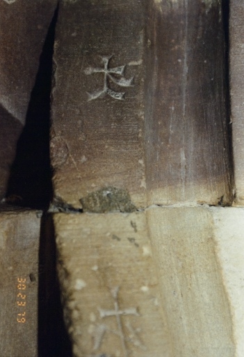 Escalier à vis : marques de tâcherons.