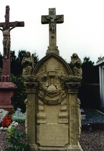 Monument sculpté par Barta, de Rouffach, 1833.