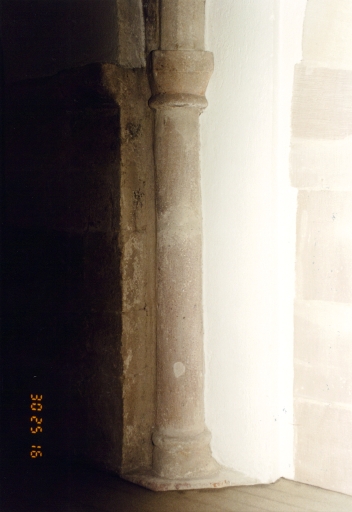 Chapelle latérale nord. Colonne engagée, angle sud-est de la travée orientale, depuis l'Est.