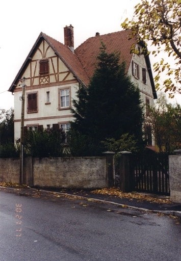 Maison d'ingénieur. Vue de trois-quarts depuis le nord-ouest.